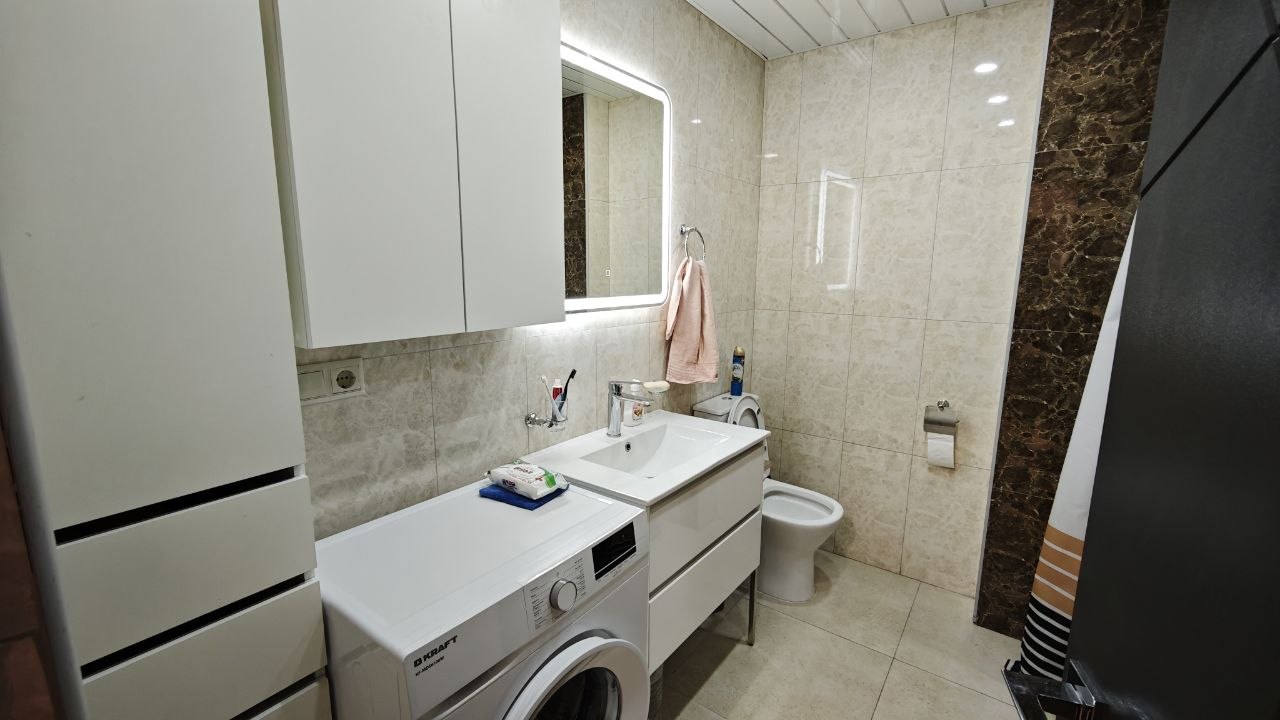 Cozy Mountain View Apartment in Alvina Complex